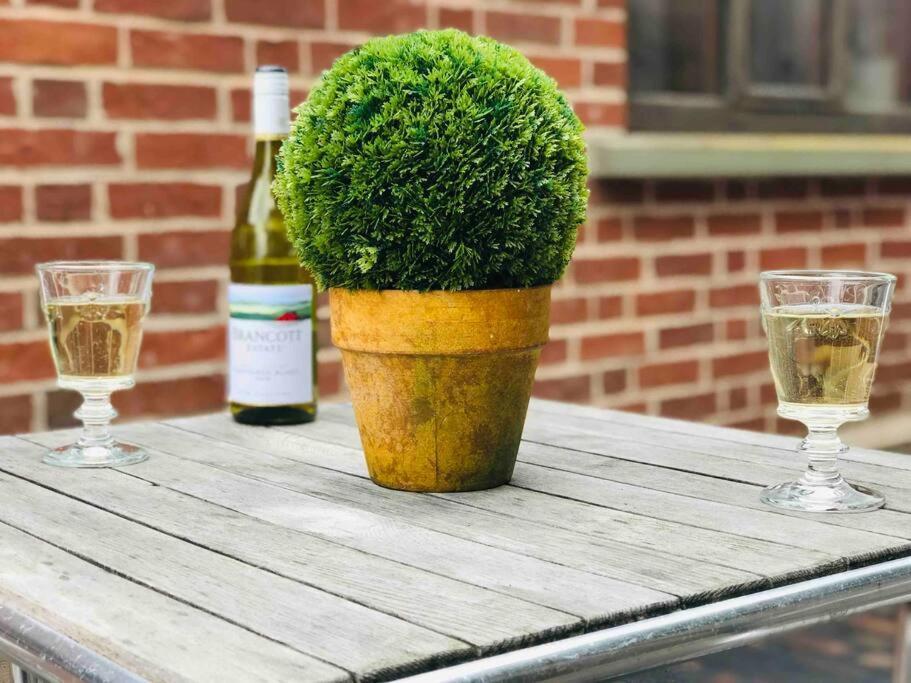 NewentBeautiful Rural Apt, Walking Distance To Three Choirs Vineyard/Brassiere Gloucestershireアパートメント エクステリア 写真